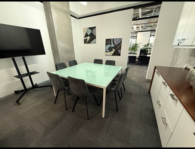 48.80M² SERVICED OFFICE TO LET IN ROSEBANK